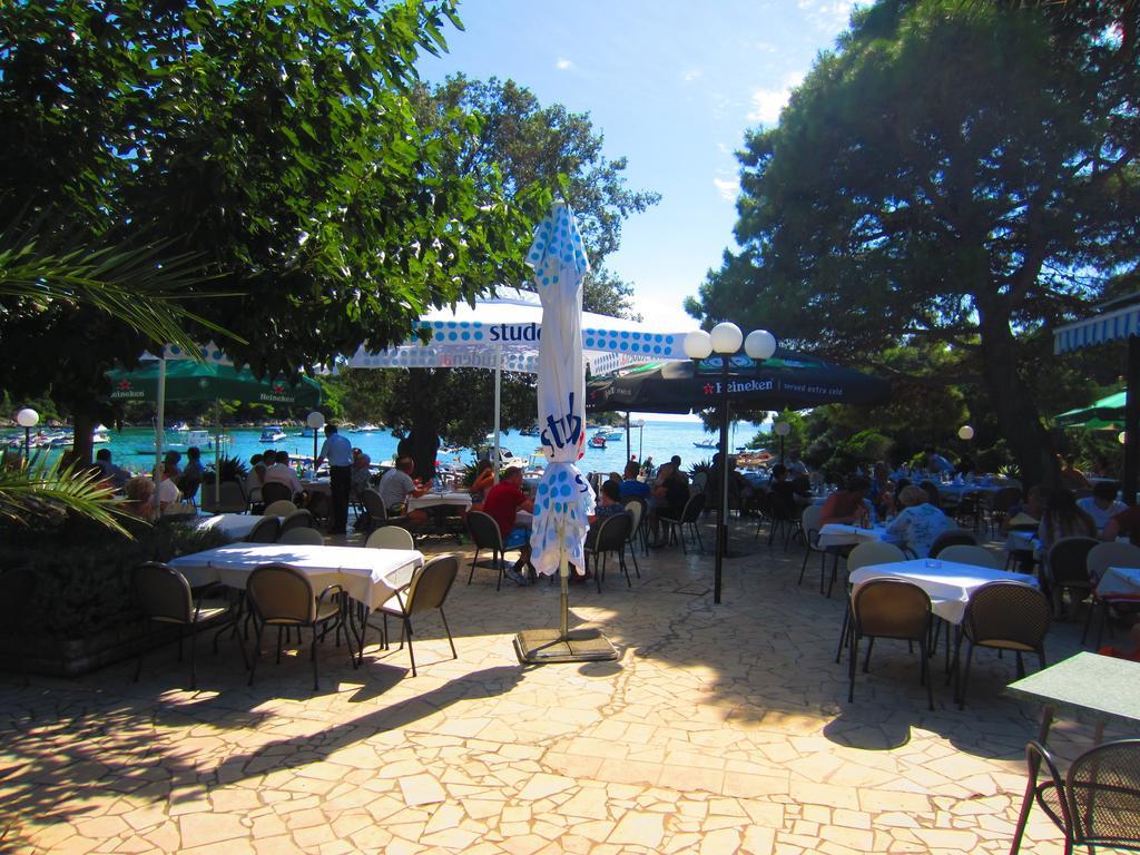 Villa Lucija Rab Town Exteriör bild