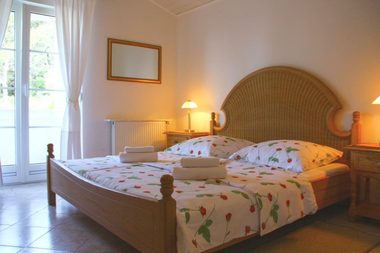Villa Lucija Rab Town Exteriör bild